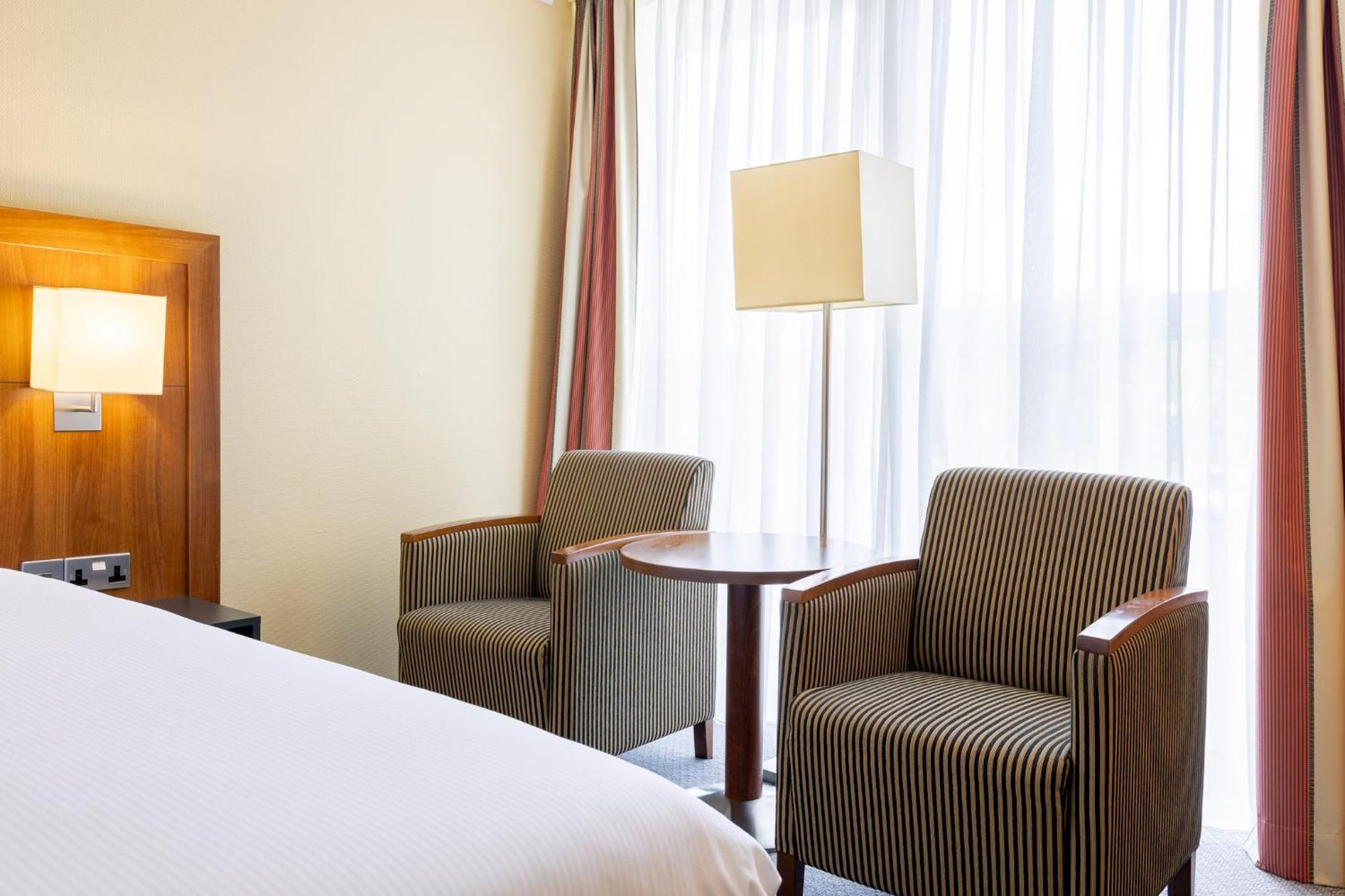 Holiday Inn Newcastle Gosforth Park By Ihg Seaton Burn Экстерьер фото