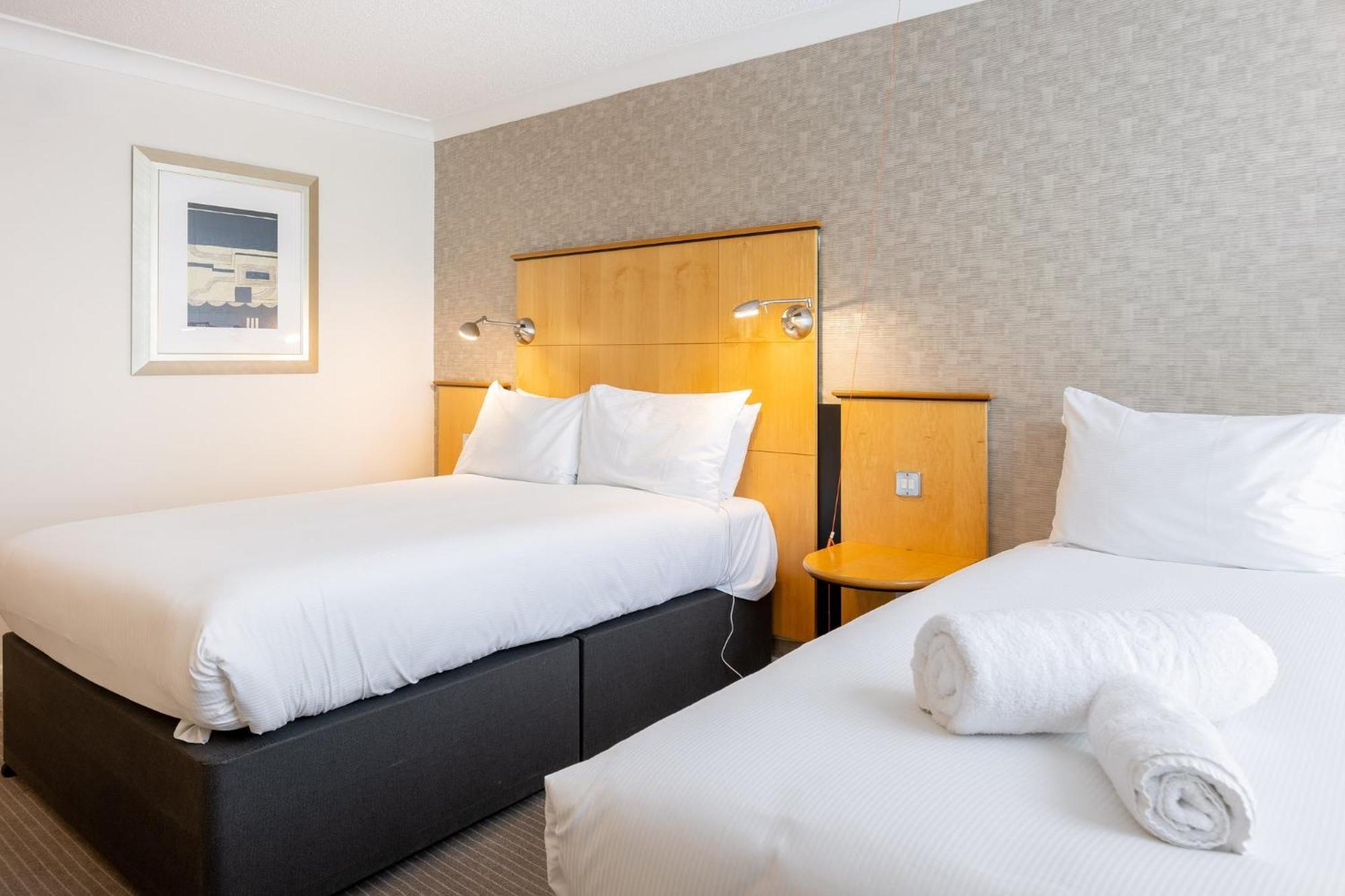 Holiday Inn Newcastle Gosforth Park By Ihg Seaton Burn Экстерьер фото