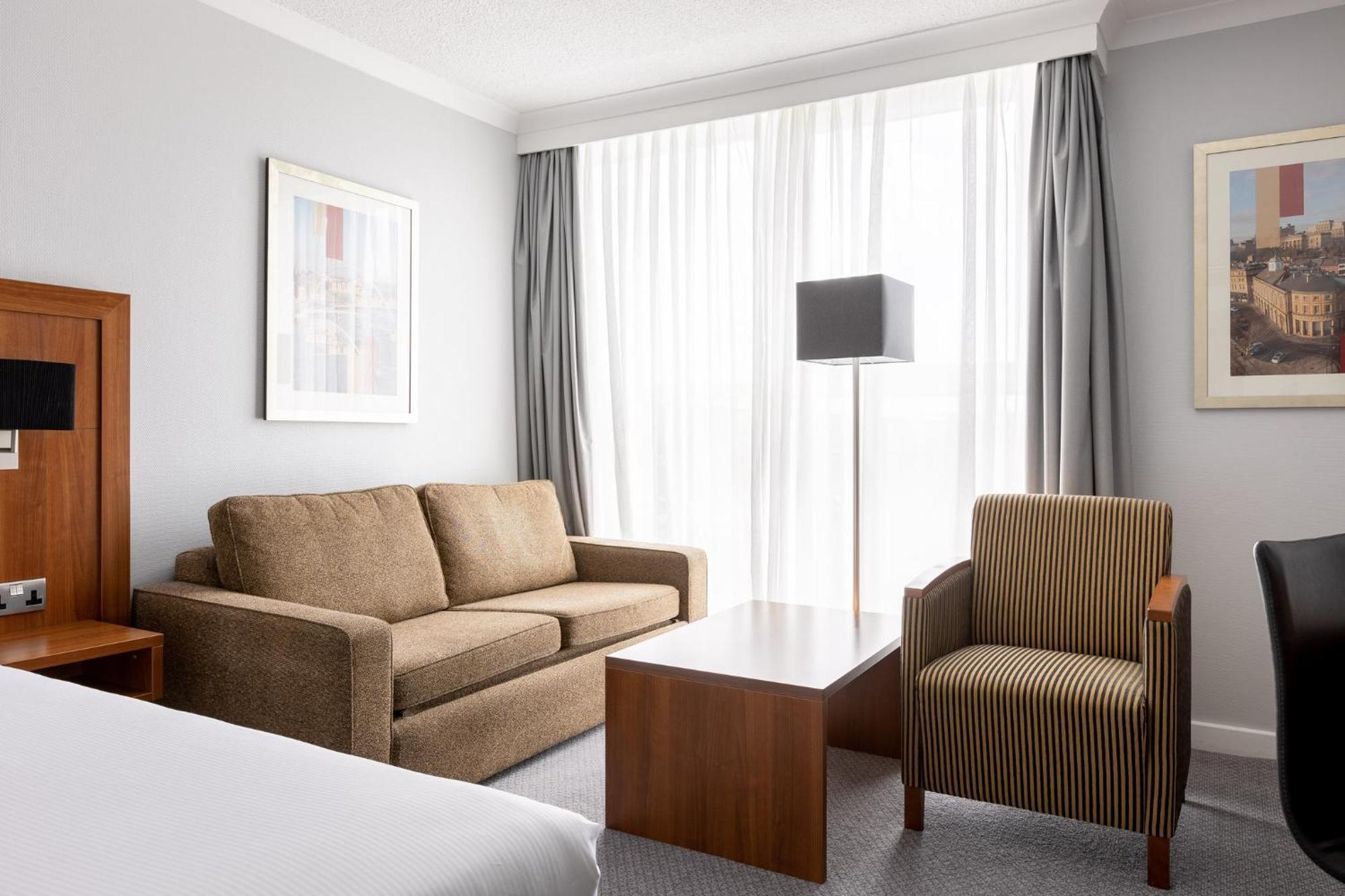 Holiday Inn Newcastle Gosforth Park By Ihg Seaton Burn Экстерьер фото