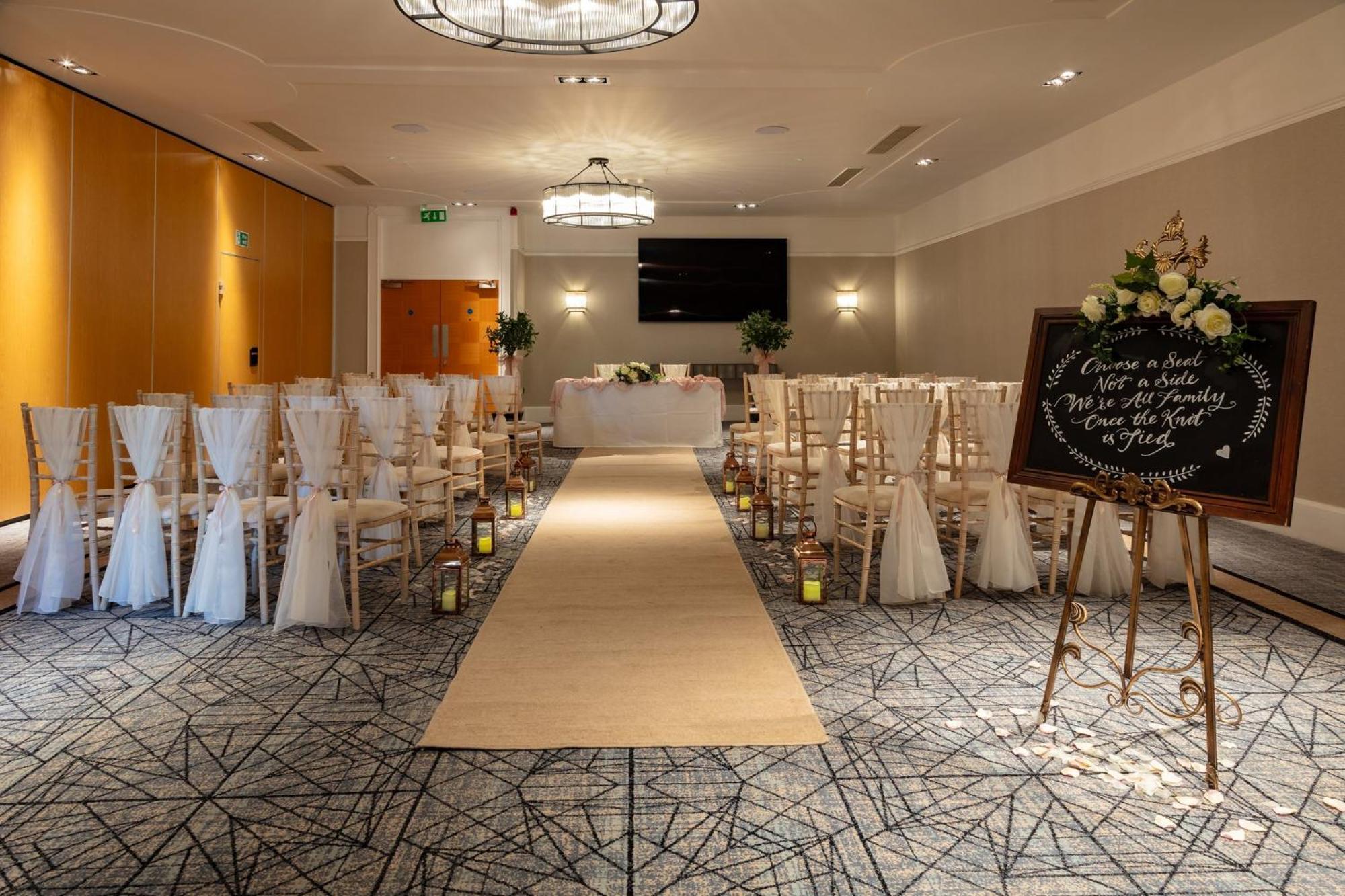 Holiday Inn Newcastle Gosforth Park By Ihg Seaton Burn Экстерьер фото